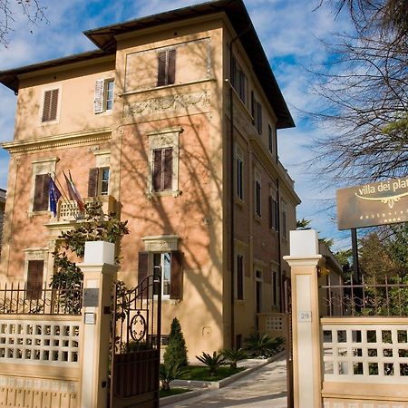 Unahotels Villa Dei Platani Foligno Exterior foto