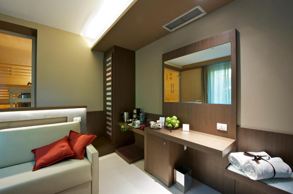 Unahotels Villa Dei Platani Foligno Quarto foto