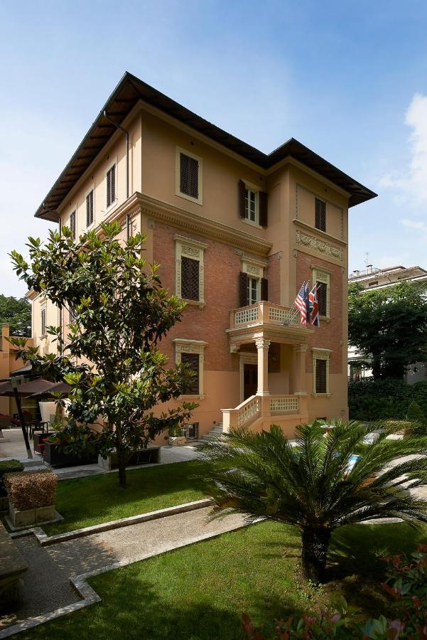 Unahotels Villa Dei Platani Foligno Exterior foto